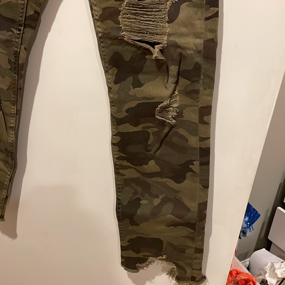 Zara Ripped Camo Skinny Jeans - Picture 2 of 7